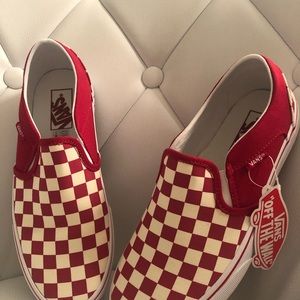 Vans Women’s Asher slip-on Sneaker